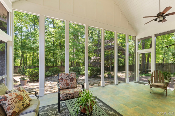 566 FOREST Trail
