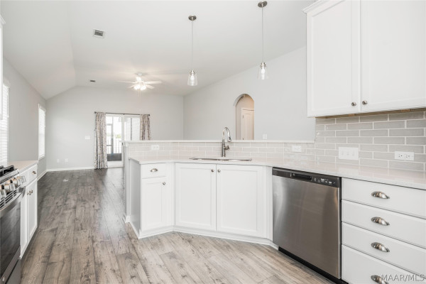1316 Hemlock Court