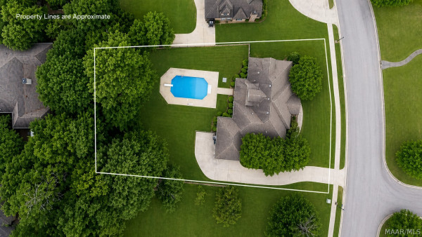 8416 Marsh Pointe Drive