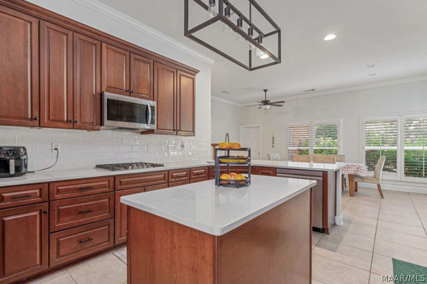 8416 Marsh Pointe Drive