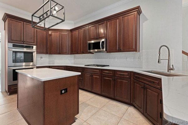 8416 Marsh Pointe Drive