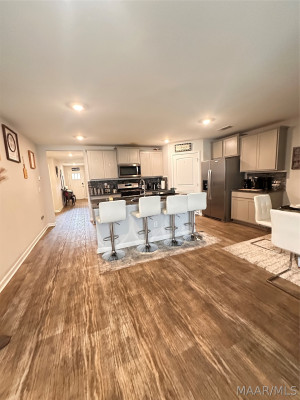 5907 Cunningham Trail