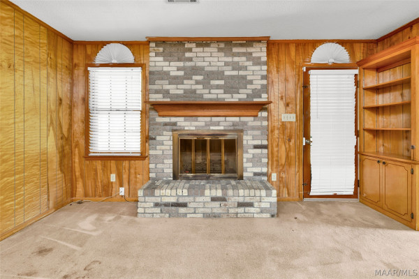 1237 Woodhill Court