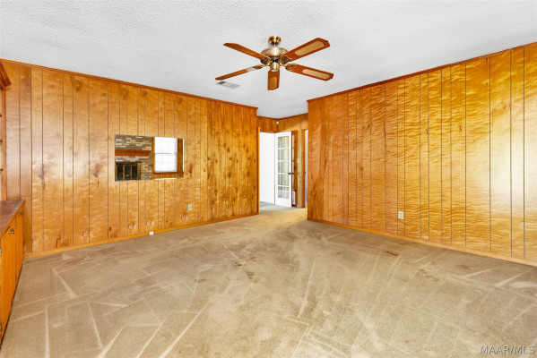 1237 Woodhill Court