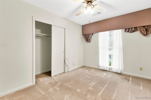 1237 Woodhill Court