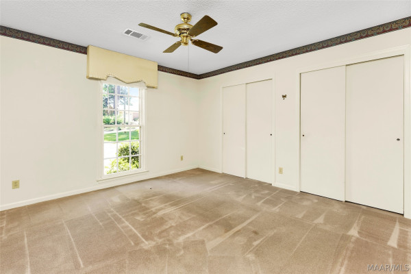 1237 Woodhill Court