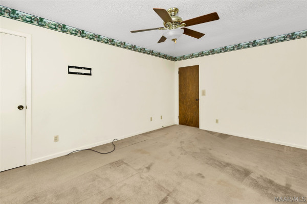 1237 Woodhill Court