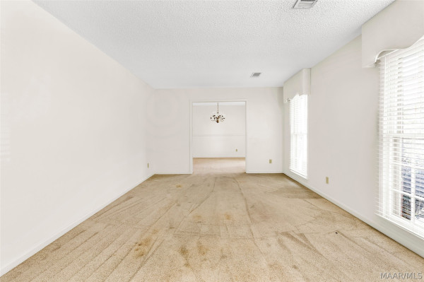 1237 Woodhill Court