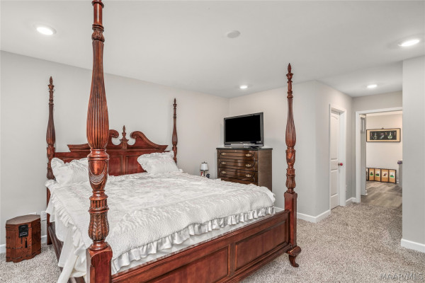 53 Seaboard Drive