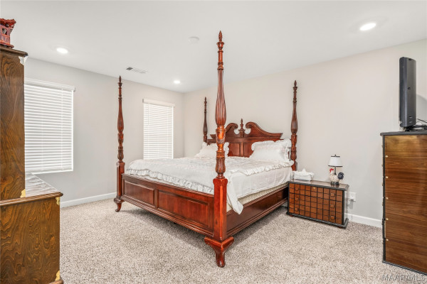 53 Seaboard Drive