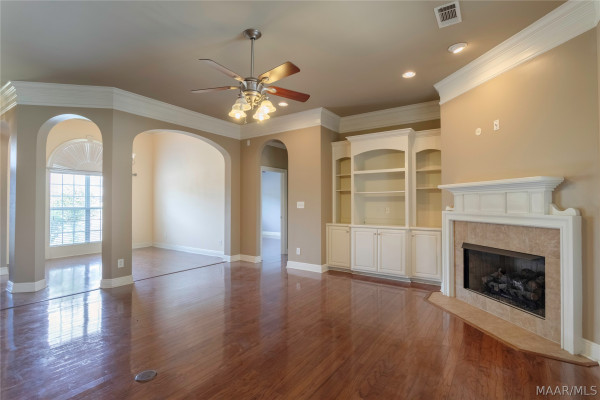 249 SPENCER Way