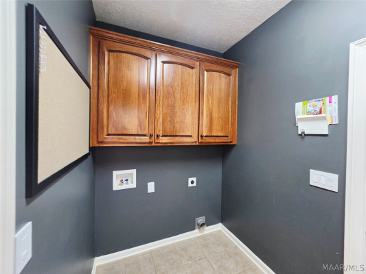 107 SPARROW POINT Court