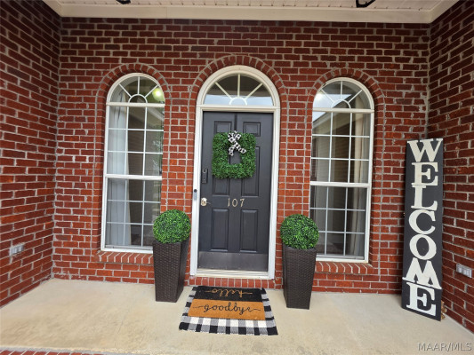 107 SPARROW POINT Court