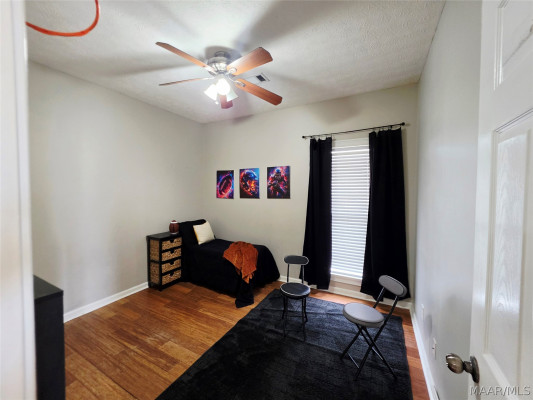 107 SPARROW POINT Court