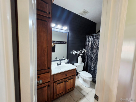 107 SPARROW POINT Court