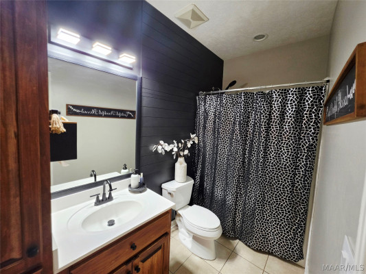 107 SPARROW POINT Court