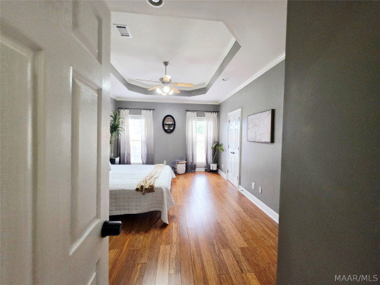 107 SPARROW POINT Court