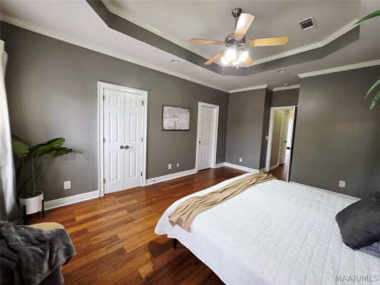 107 SPARROW POINT Court