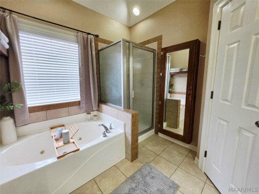 107 SPARROW POINT Court