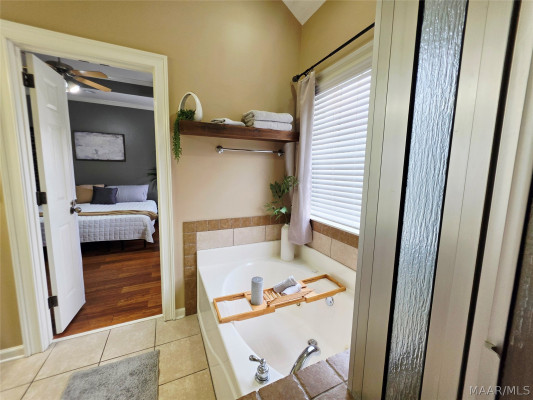107 SPARROW POINT Court