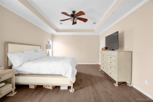 2718 IVY CHASE Loop