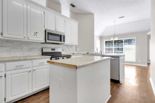 2036 YOUNG FARM Place