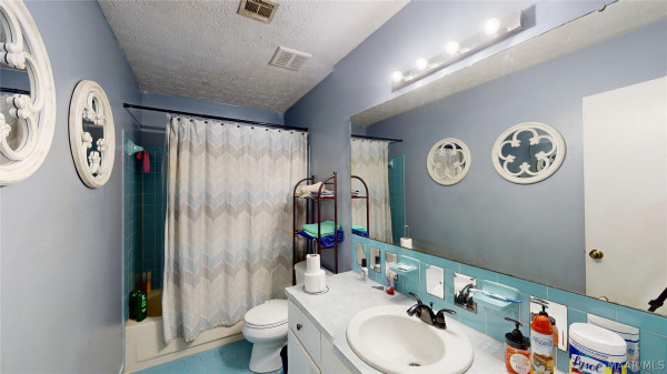 1634 Pink Lilly Road