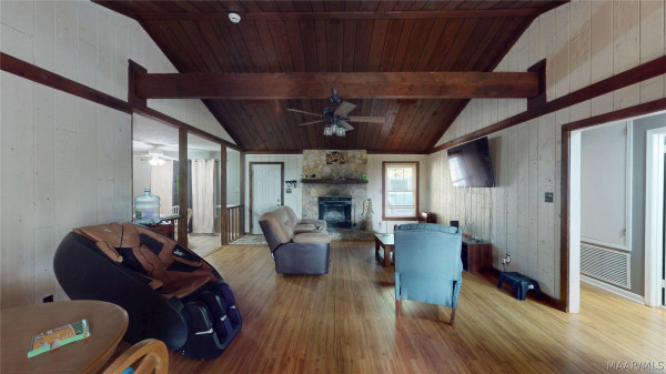 1634 Pink Lilly Road