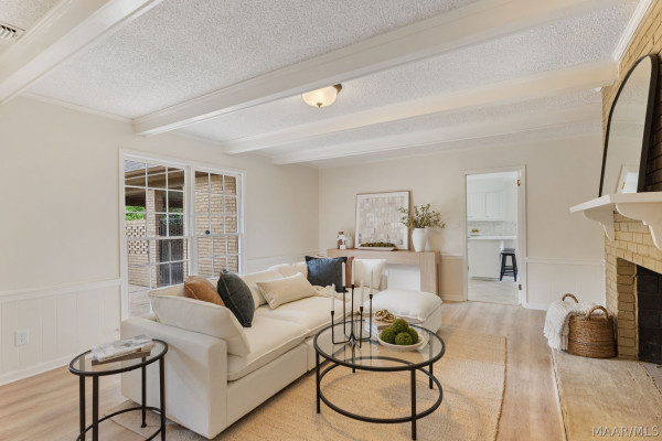 2451 BELCHER Drive