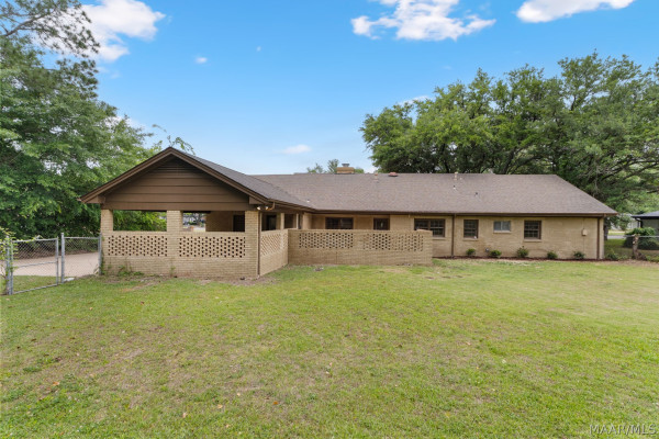 2451 BELCHER Drive