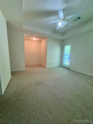 33 JAMESTOWN Loop