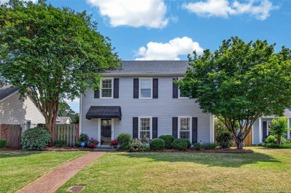 3820 CEDAR Avenue