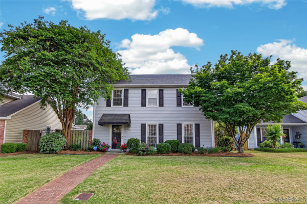 3820 CEDAR Avenue