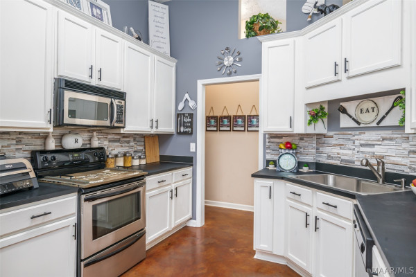 7207 Heathermoore Loop