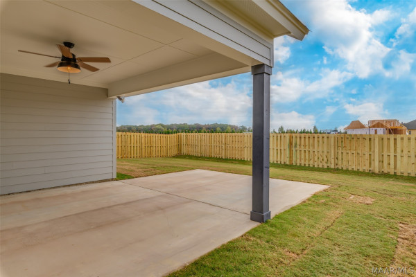 500 Meadowbrook Glen
