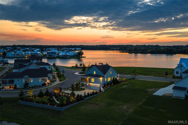 306 Heron Hill