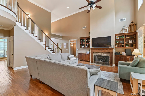 917 Red Eagle Road