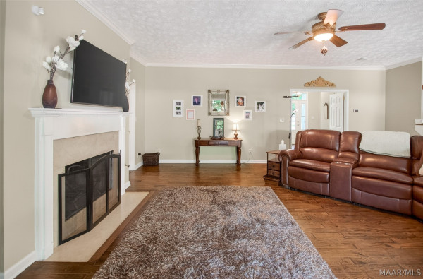 8131 Dogwood Lane
