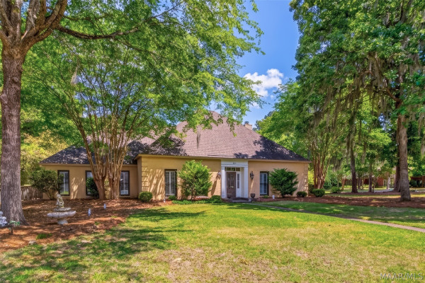 8131 Dogwood Lane