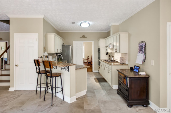 8131 Dogwood Lane