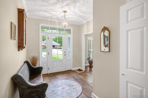 8131 Dogwood Lane