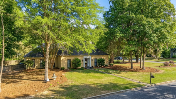 8131 Dogwood Lane