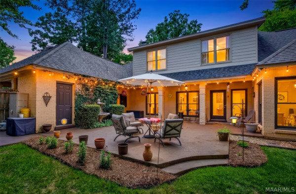 8131 Dogwood Lane