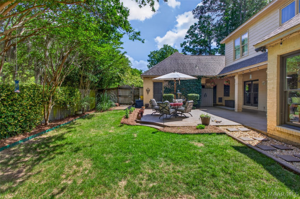 8131 Dogwood Lane