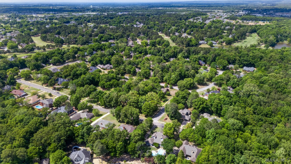 8131 Dogwood Lane