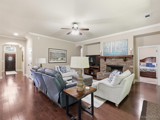 9144 Crescent Lodge Drive