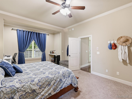 9144 Crescent Lodge Drive