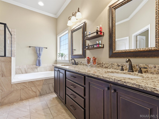 9144 Crescent Lodge Drive