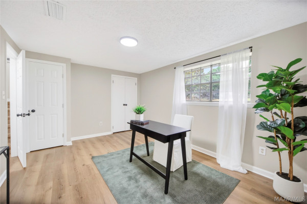 416 HONEYSUCKLE Drive
