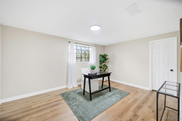 416 HONEYSUCKLE Drive